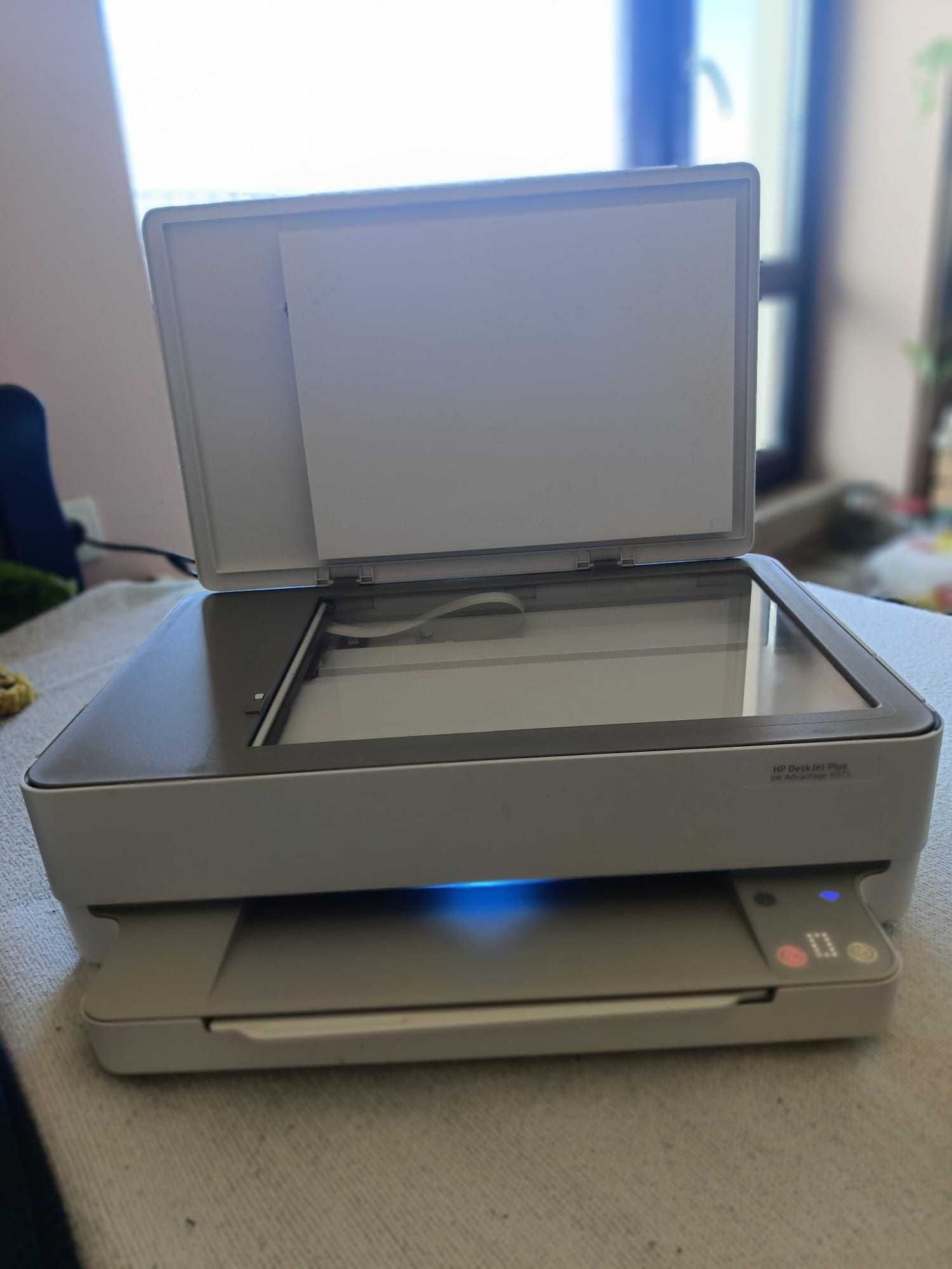Принтер HP DeskJet Plus Ink Advantage 6075