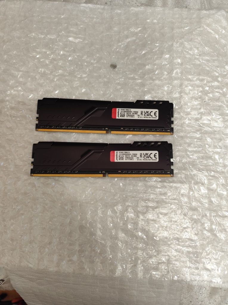 Продам оперативную память DDR4 16GB  2*8GB 3600мгц
