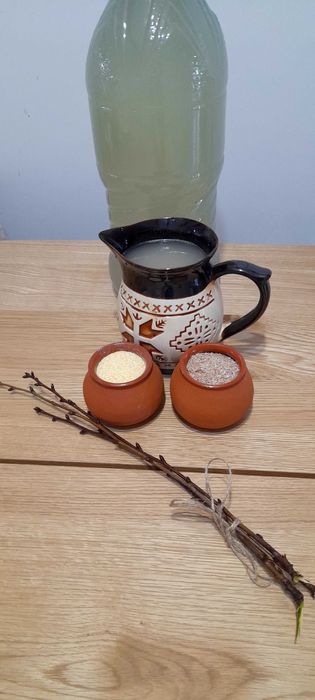 Bors acru  proaspat umplut doar din ingrendiente naturale.