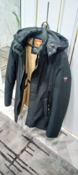 Продам мужскую зимнию куртку