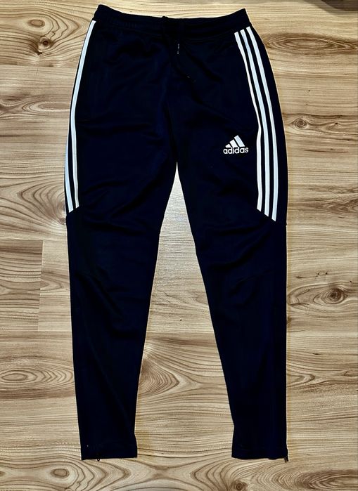 Nike,Adidas,Arsenal Marishi Adidas,Carhartt