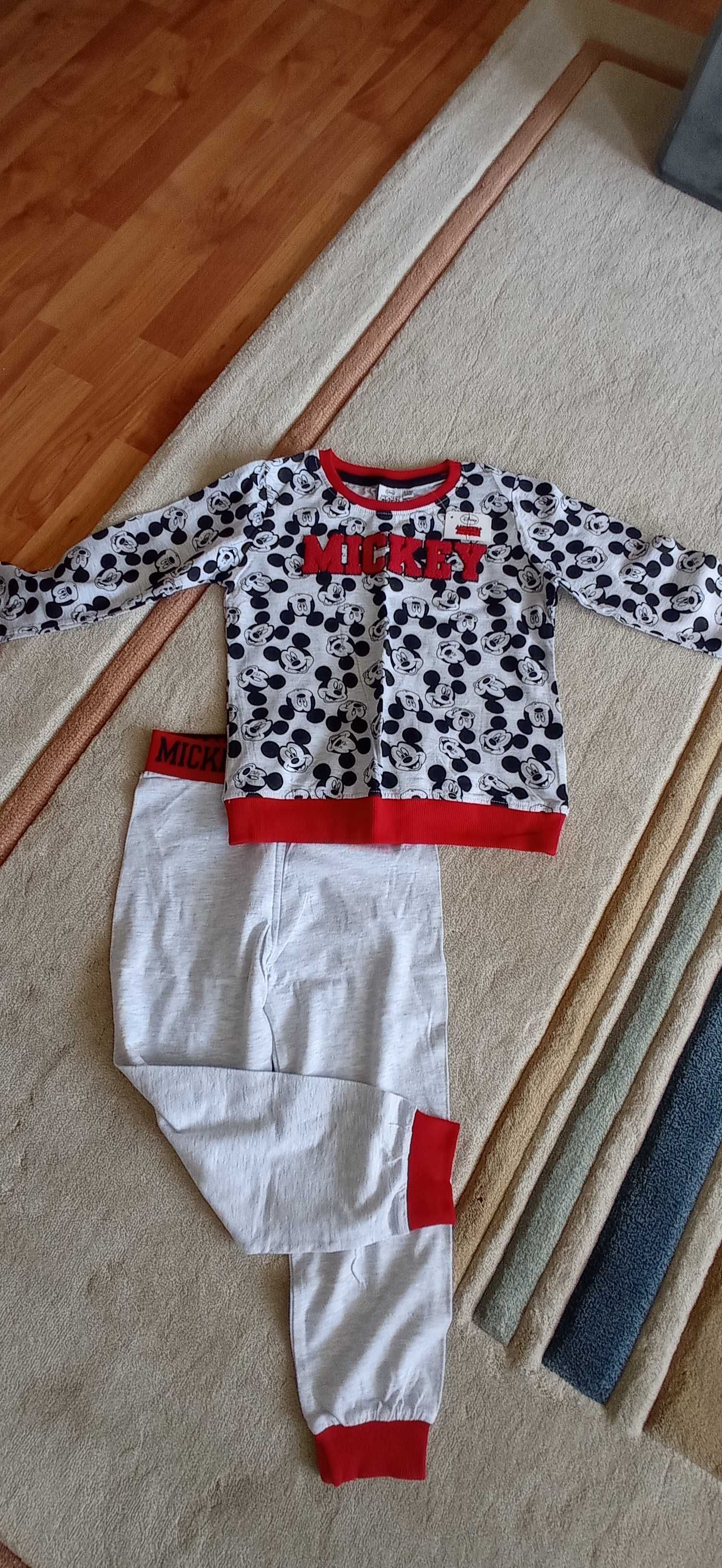 Нови бебешки дрехи и комплекти