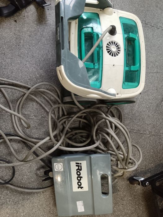 IRobot. Piscina ot piese