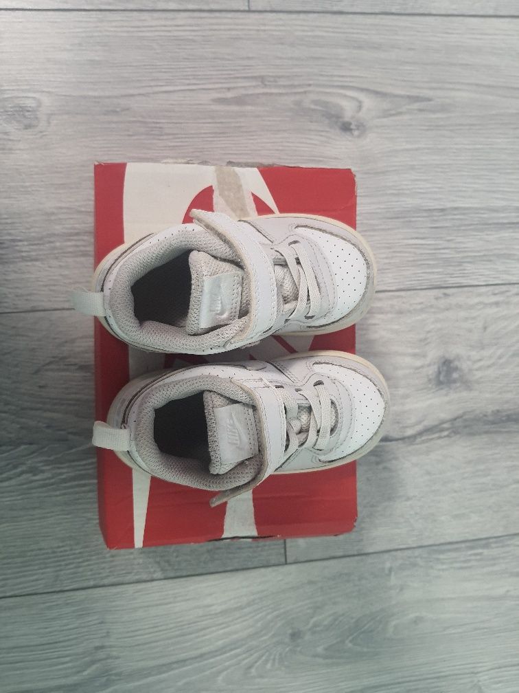 Оригинални маратонки Nike 22 номер