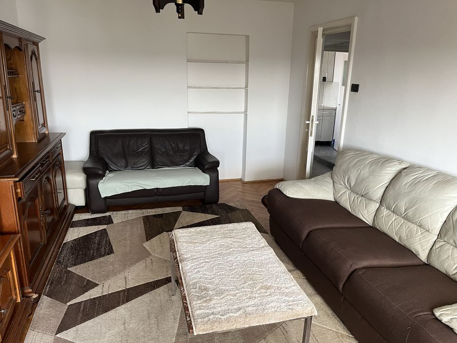 Ofer spre inchiriere apartament 3 camere decomandate,zona Garii