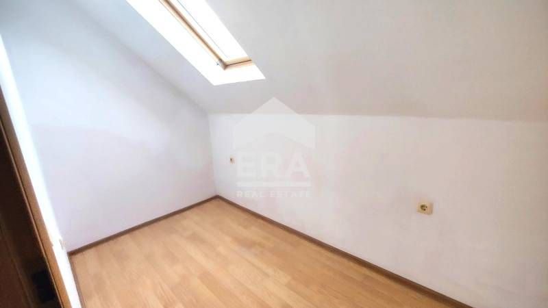 Продава се Четиристаен апартамент в Варна, Бриз - 198 кв.м за 1112 €/кв.м - Снимка #6