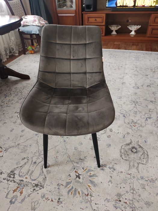 Стулья в наличии 6