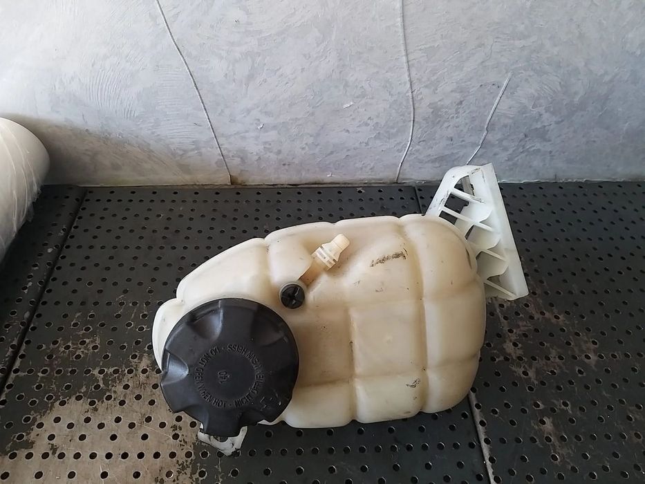 Vas expansiune 2.0 d bmw seria 1 f20 f21 17137609468 11564310