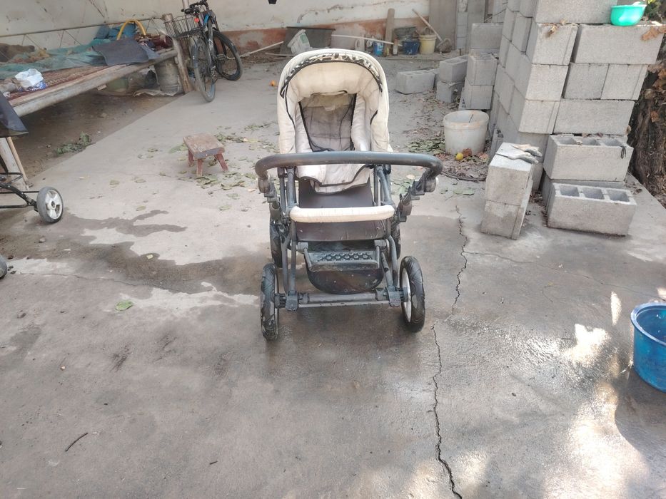 Коляска + вторая бонус