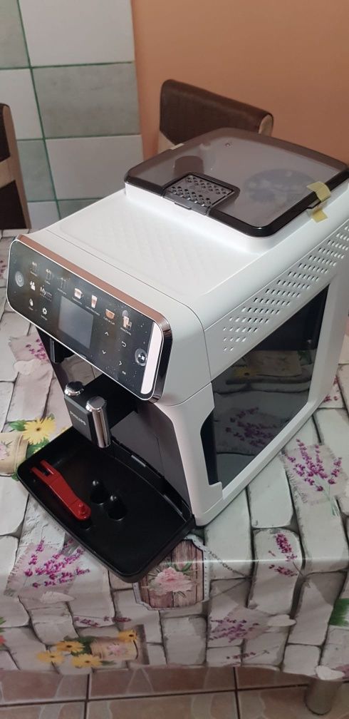 Espressor automat Philips LatteGo Seria 5400 EP5447/60