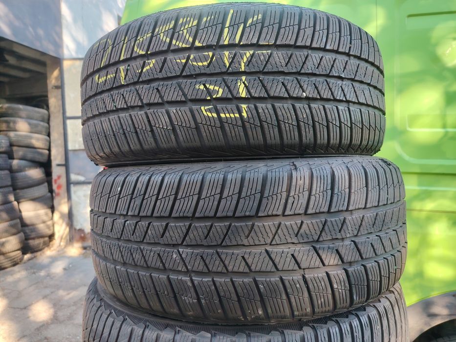 Anvelope MS iarna 215 55 16 barum. 2021 6.7mn