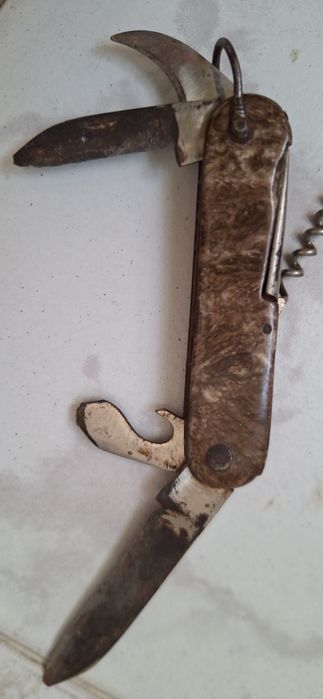 джобни ножки и ножове