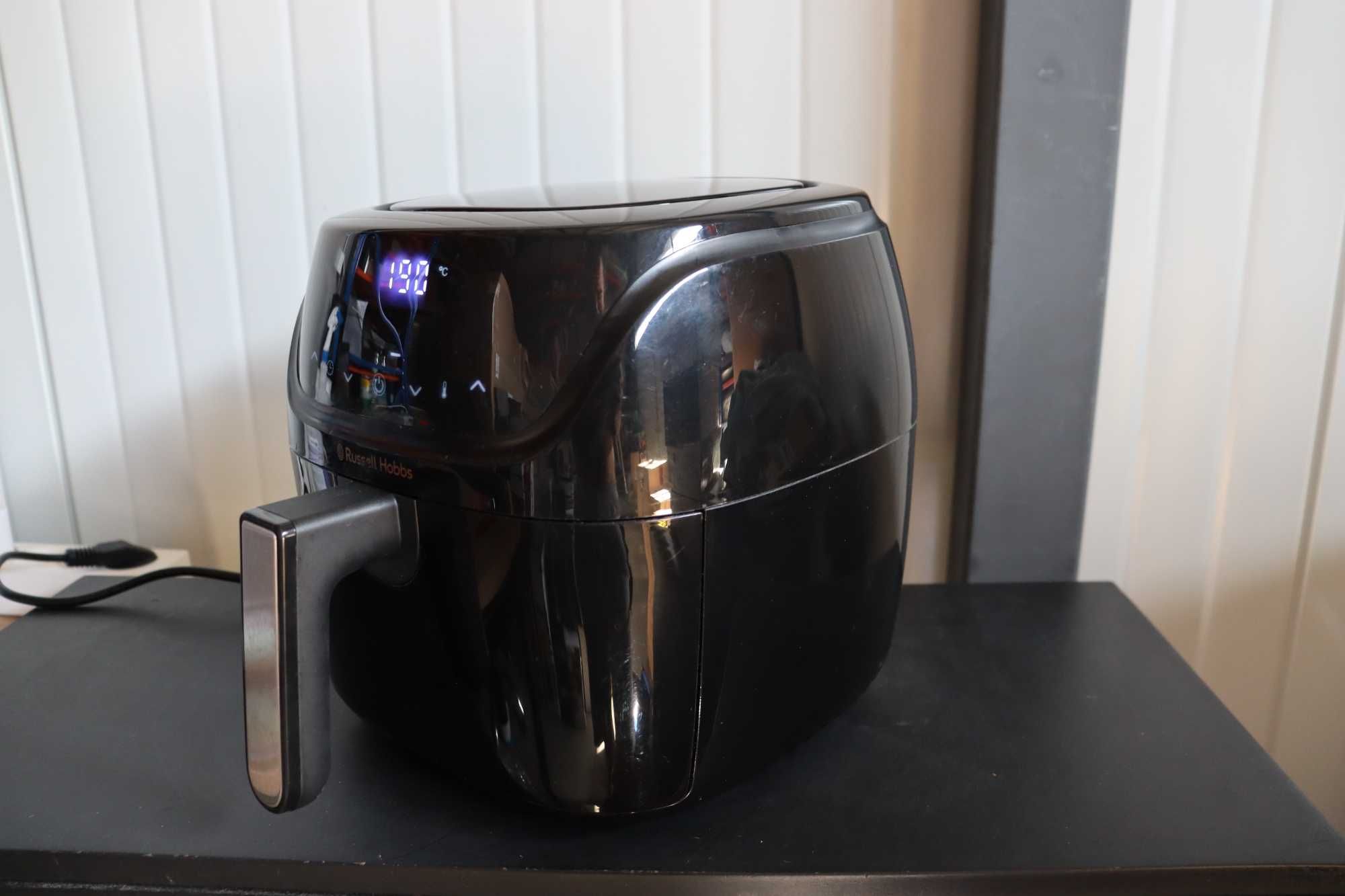 Фритюрник с горещ въздух Russell Hobbs SatisFry 4L еър фраер 1350W