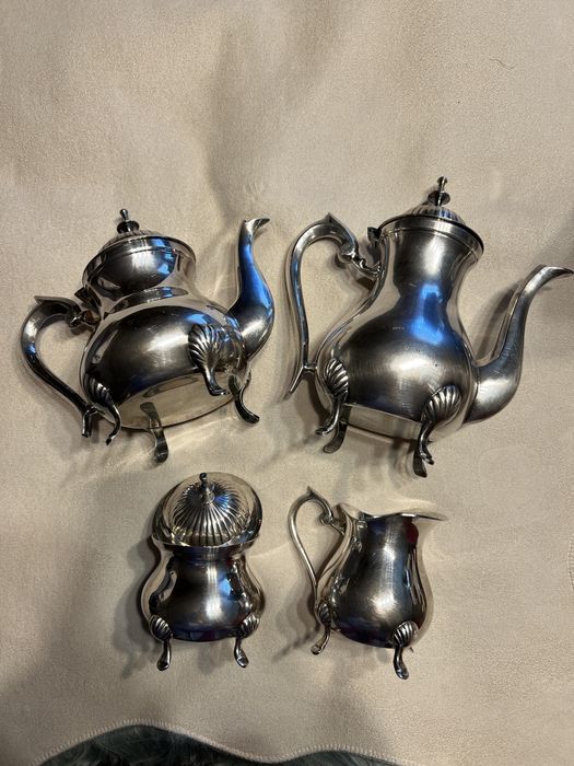 Set argintat pentru cafea sau ceai