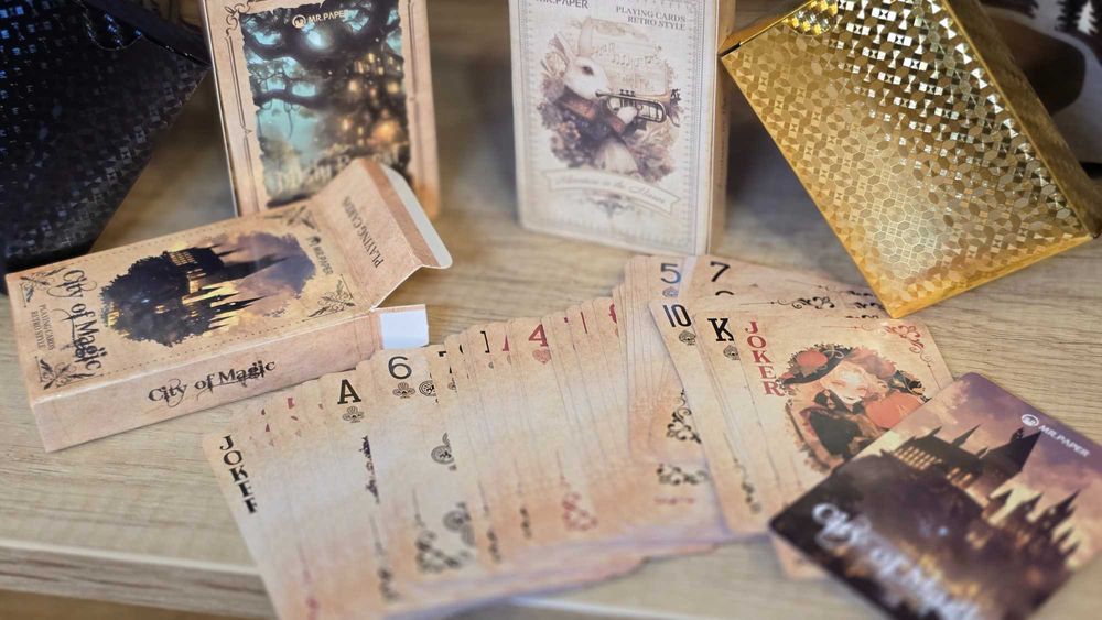 Cărți de joc premium – ideale pentru colecționari și cadouri speciale