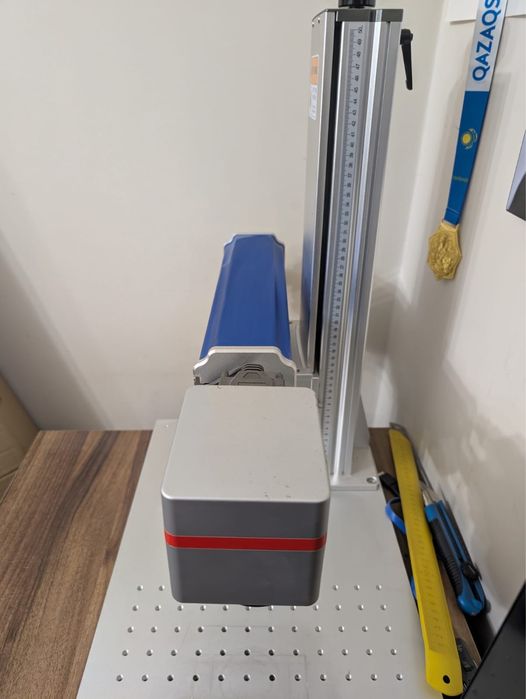 Лазерный маркиратор Лазерный маркиратор Raycus 30w