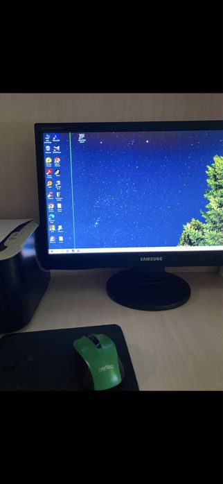 СРОЧНО ПРОДАМ монитор самсунг