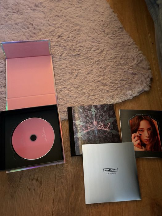 Колекционерски албуми Black Pink