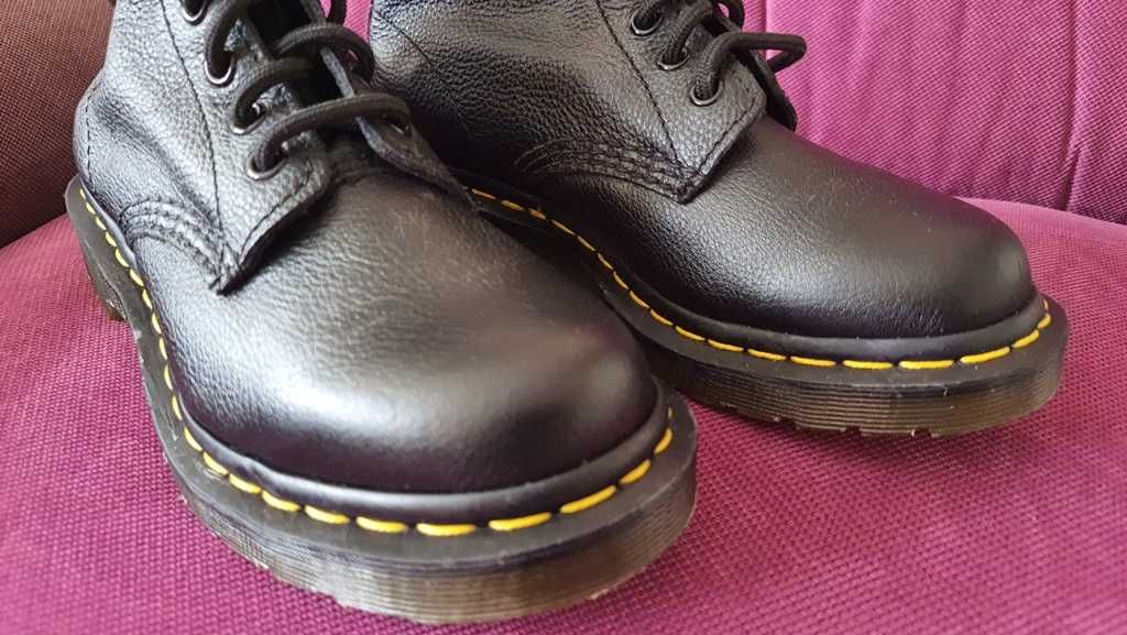 Ghete trendy full piele naturala Dr. Martens Pascal virginia marime 36