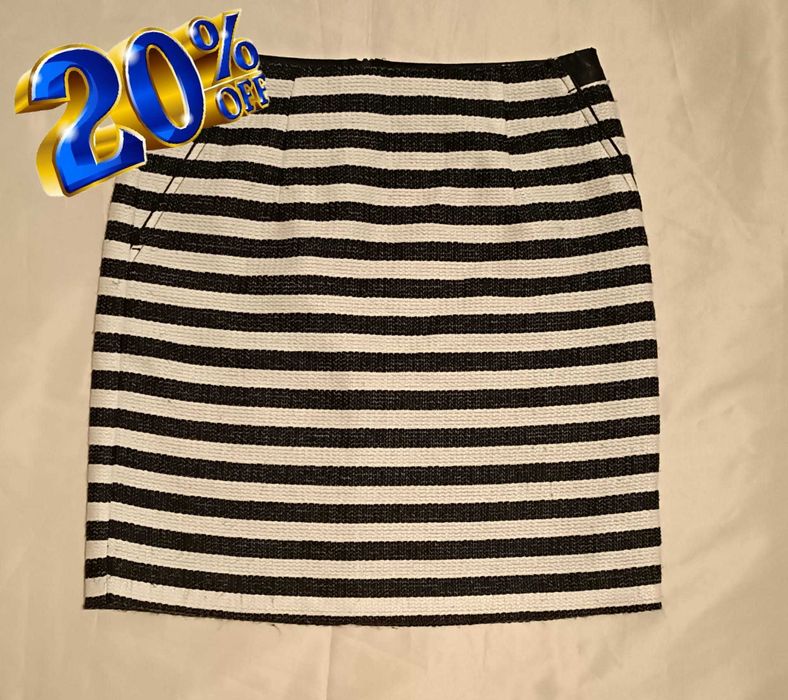 Fustă de damă, culoarea alb cu albastru