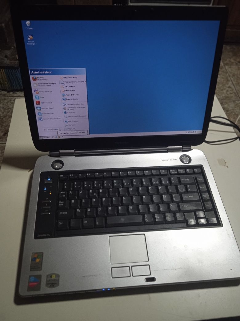 Vând laptop Toshiba fără defecte