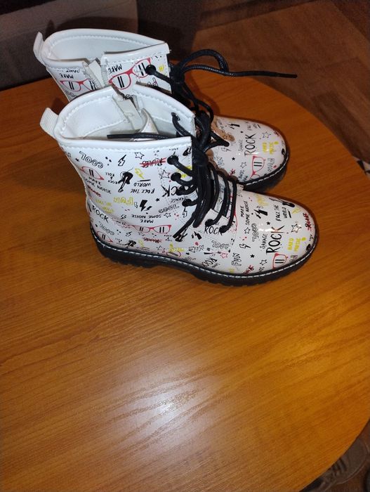 Боти за момиче номер 33