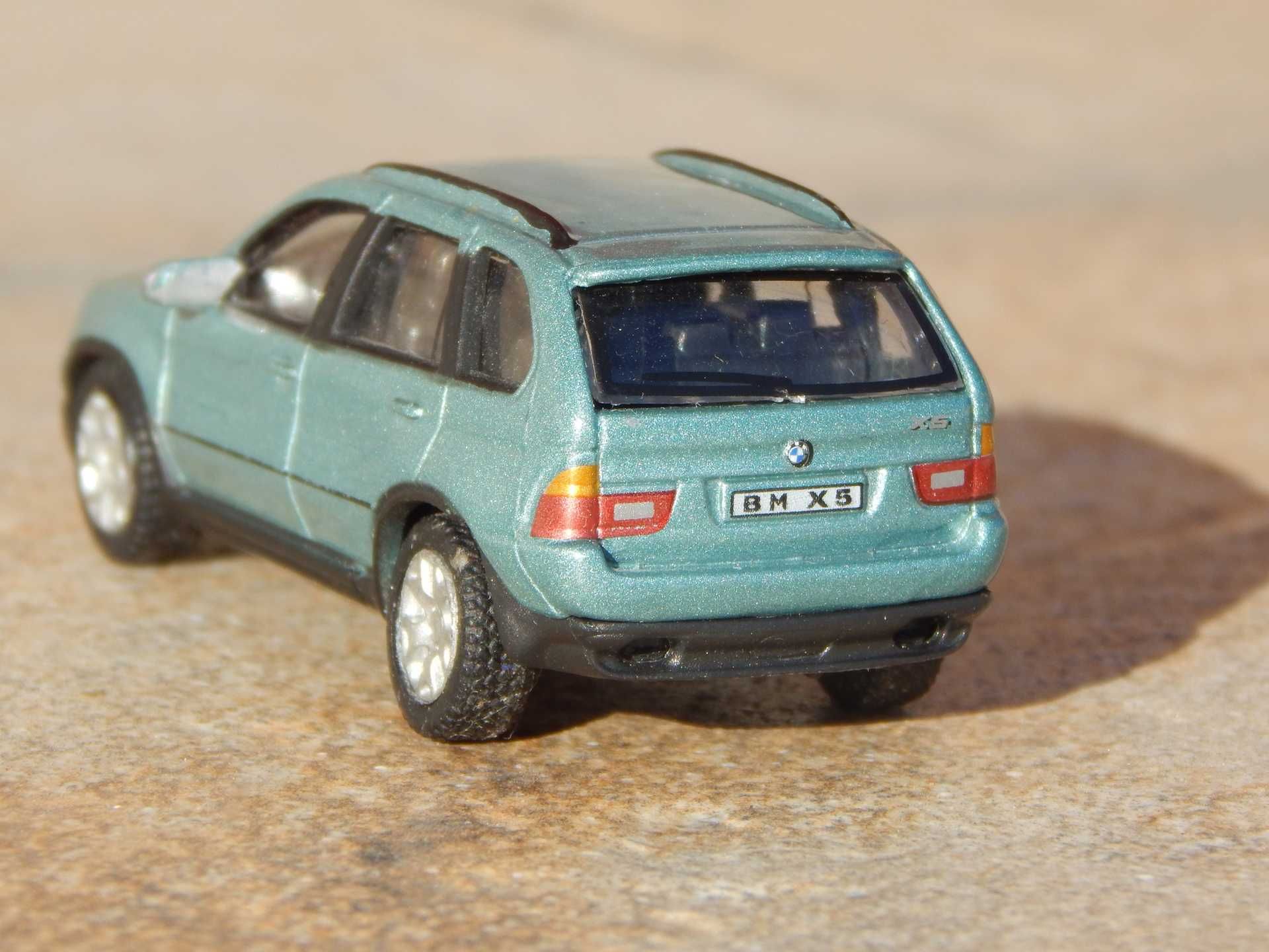 Macheta BMW X5 E53 (1999 - 2006) scara 1:72