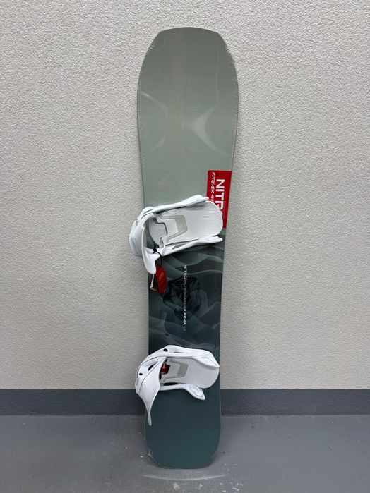 placa noua snowboard nitro karma L144cm
