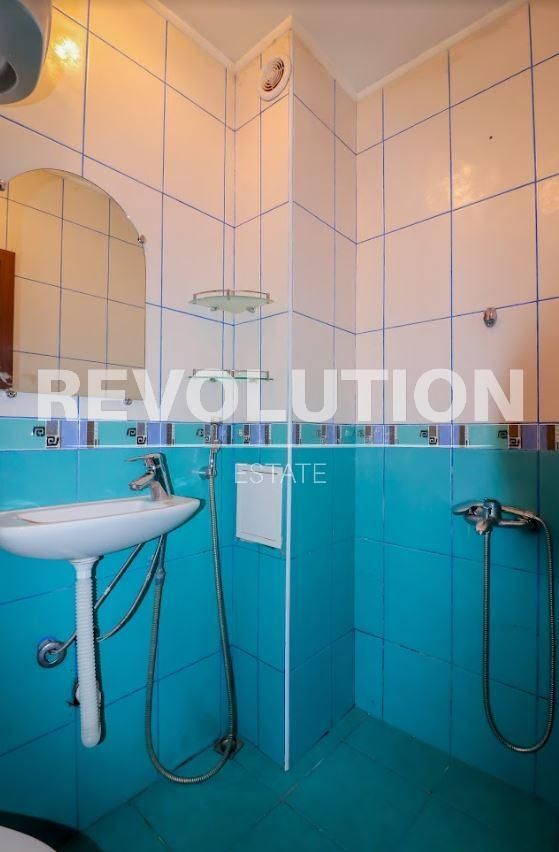 Дава се под наем Тристаен апартамент в Варна, Колхозен пазар - 69 кв.м за 450 € - Снимка #7