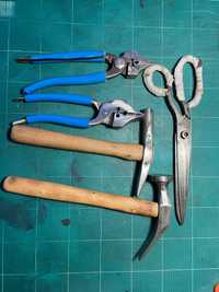 Обущарски, кожарски и сарашки инструменти- клещи, чукове, ножица