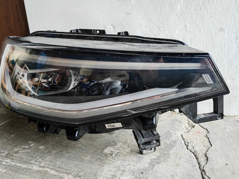 Фар VW ID4 десен Оригинален