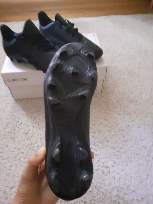 Нови Adidas Predator Foot Ground бутонки