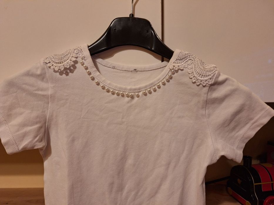 Tricou fete cu perle su dantela