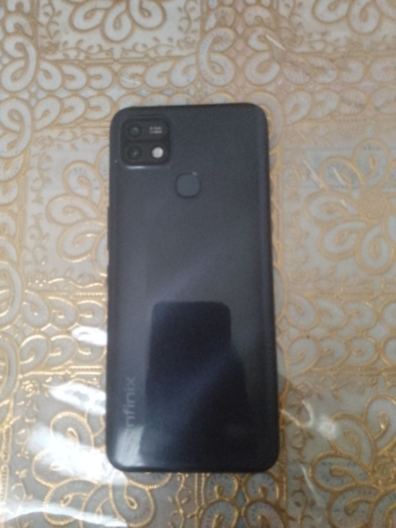 Infinix hot 10 i.   (infinix smart 5 pro)