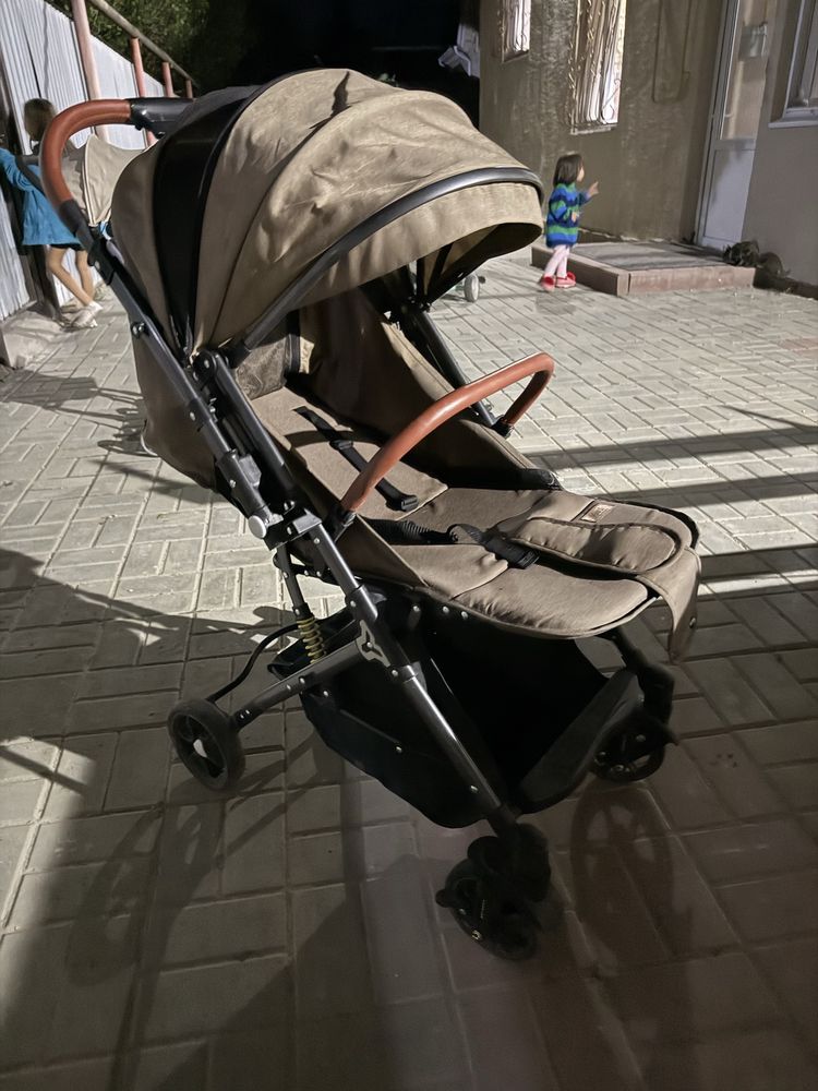 Продам коляску детскую