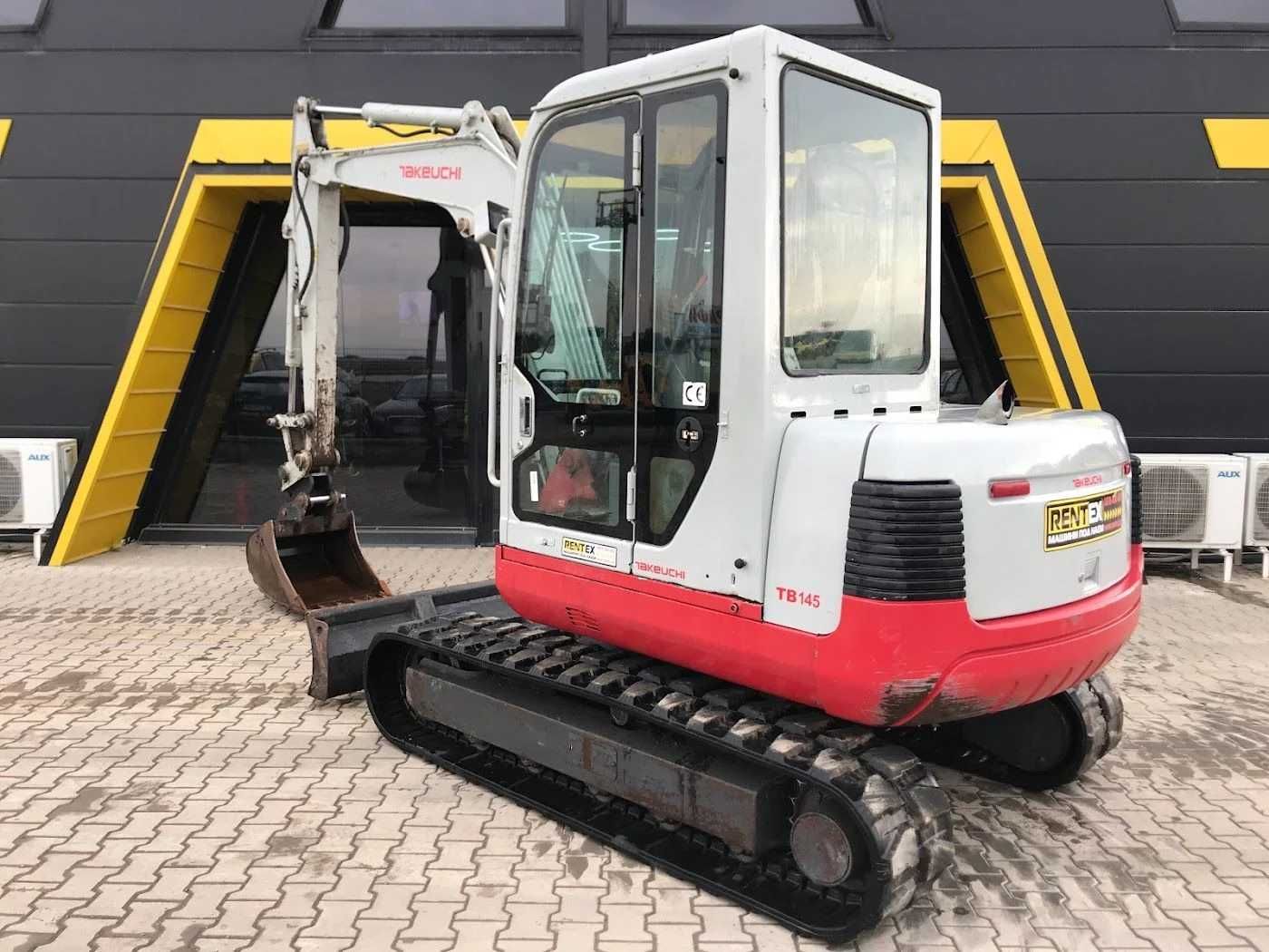 Багер Takeuchi TB145