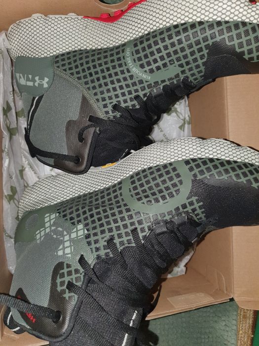 UA under armour hovr ds ridge trek