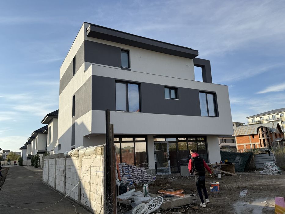 Spatiu Comercial 100mp+curte& parcare 6 locuri,Alunului 37,Bragadiru