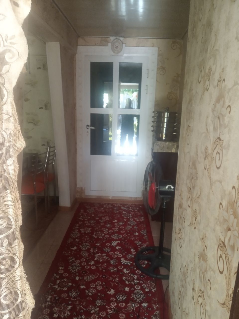 Shayxontohur tumanida 4 xonali  katej
