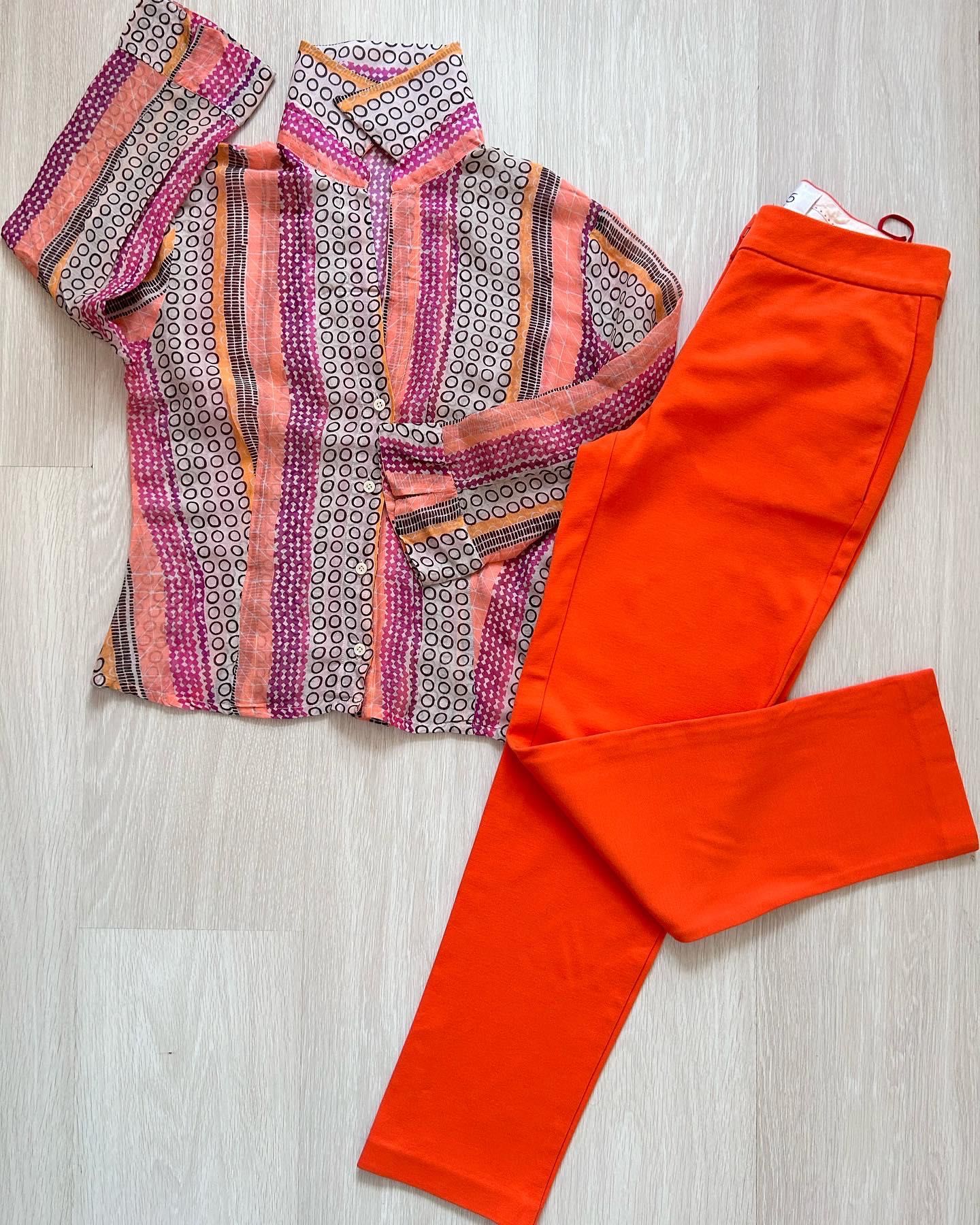 Елегантен бутиков панталон Jucca и цветна туника