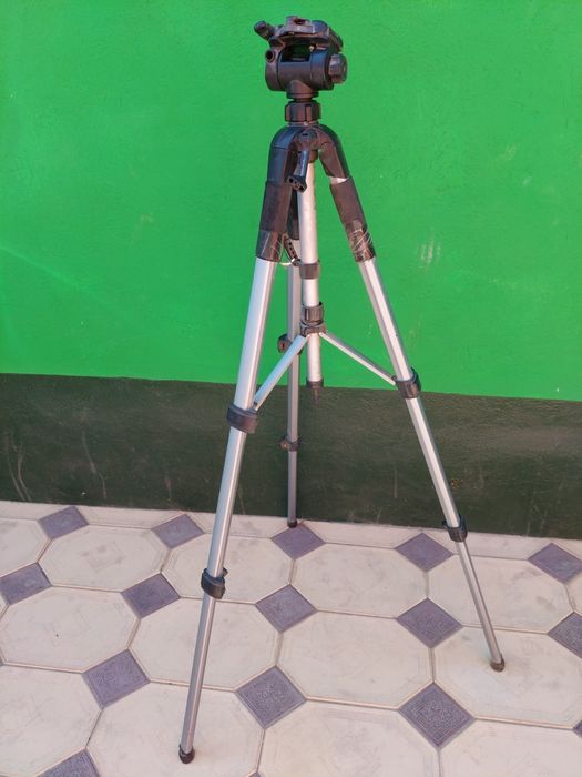 Штатив  в хорошем состоянии