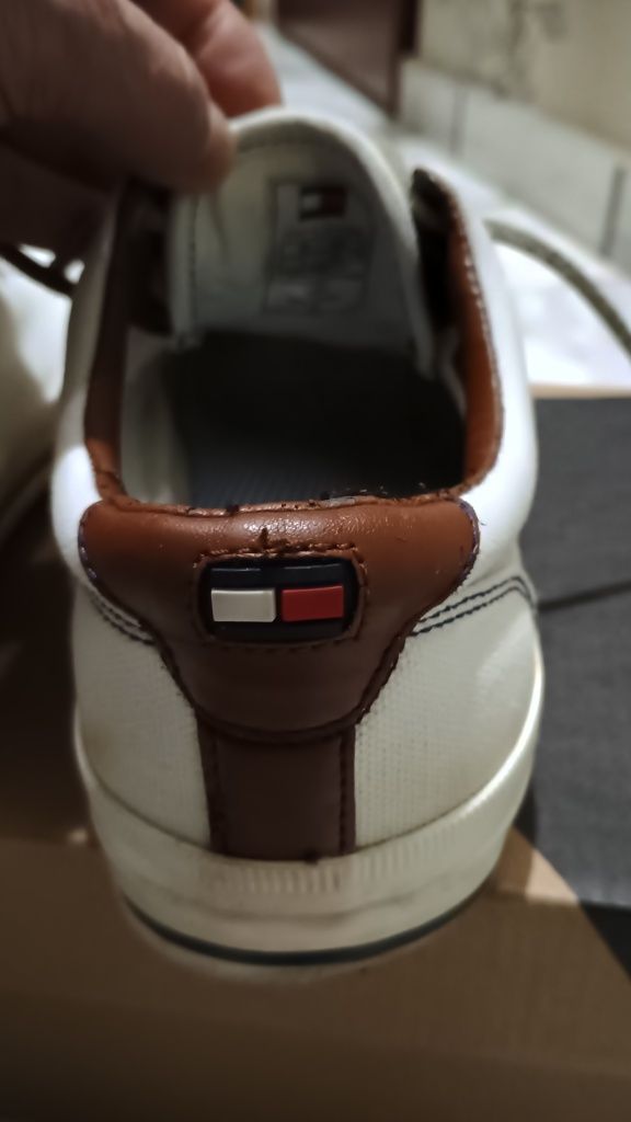 Tommy Hilfiger, #42, original!