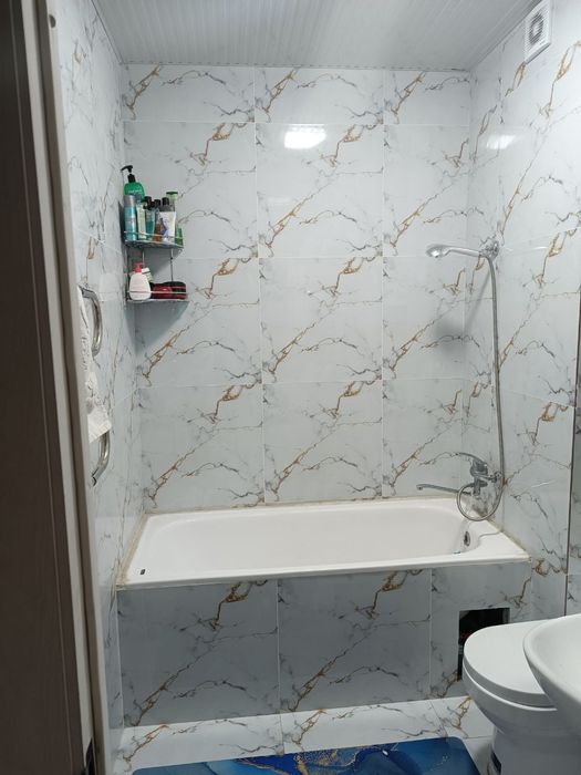 Chilonzor 19 da kv bor 42 kvadratik hamma sharoitlar bor