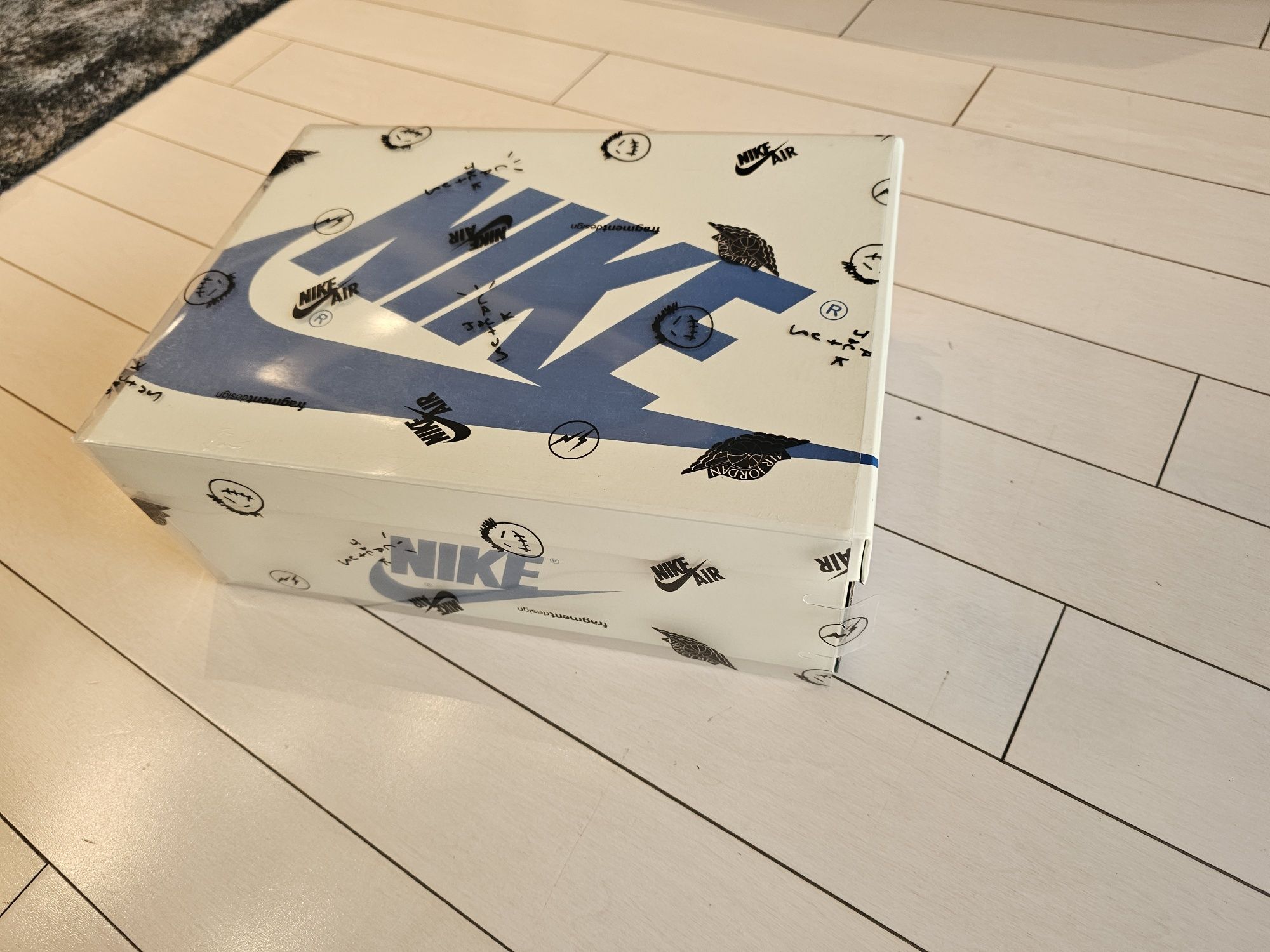 Air Jordan 1 Low Travis Scott x Fragment