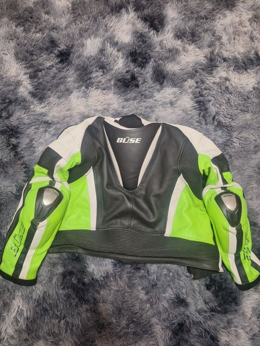 Vând costum moto 2 piese BUSE