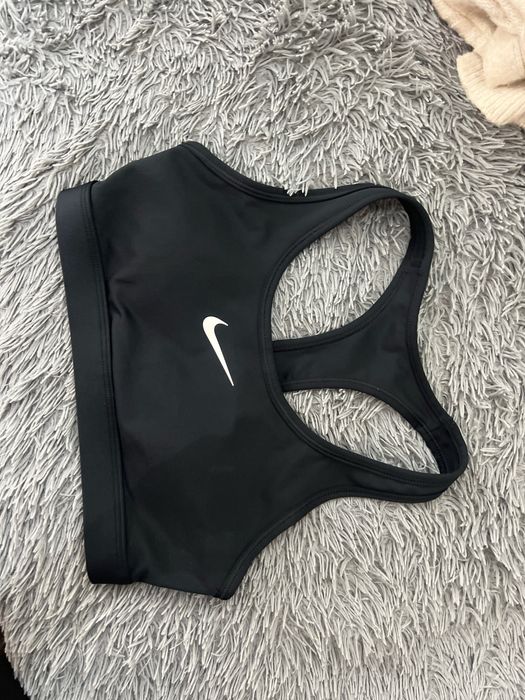 Nike топ спортивный
