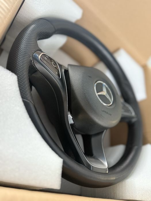Волан за Мерцедес W213 / Като Нов