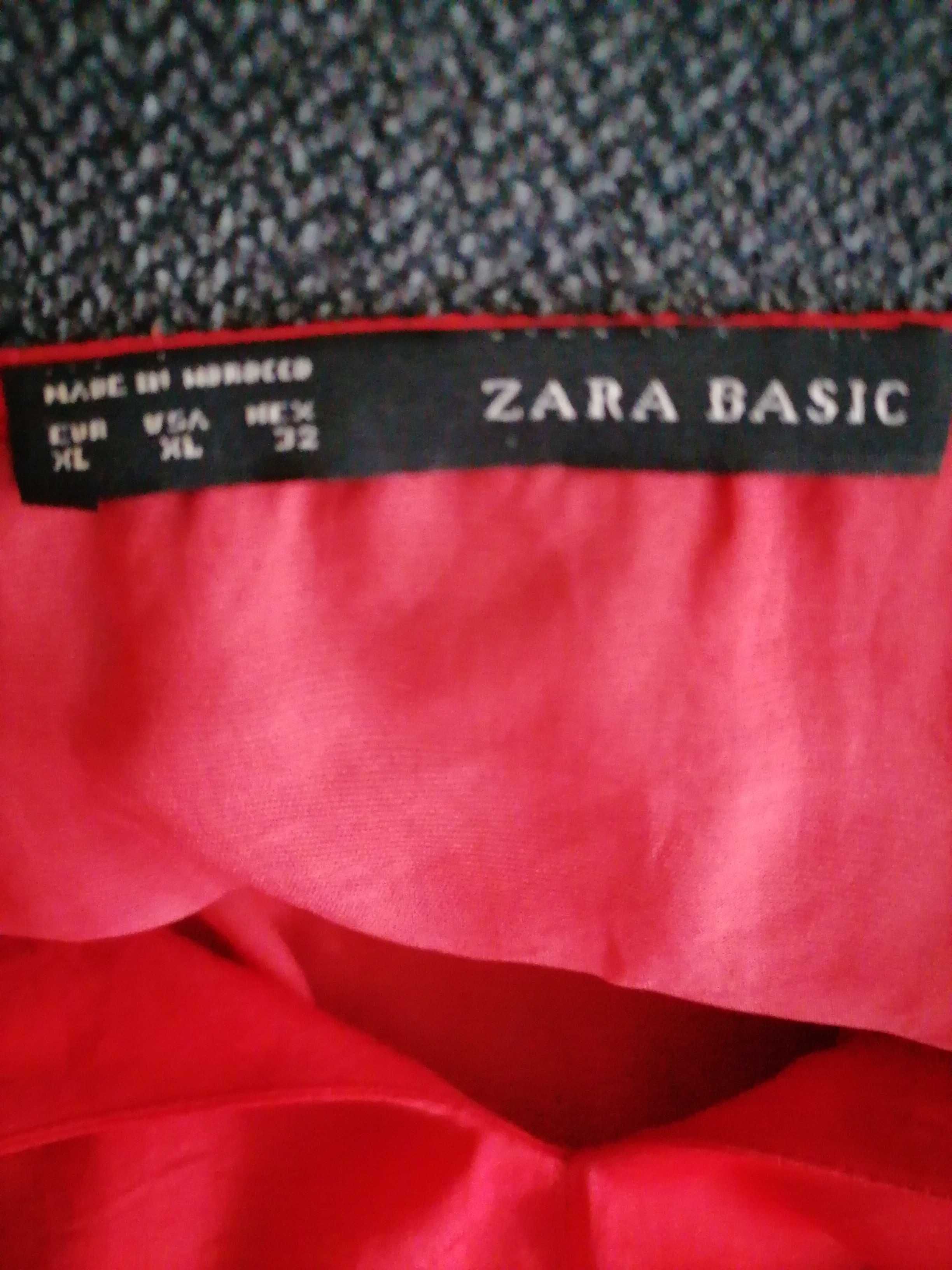 Рокля червена с контрастни детайли  ZARA