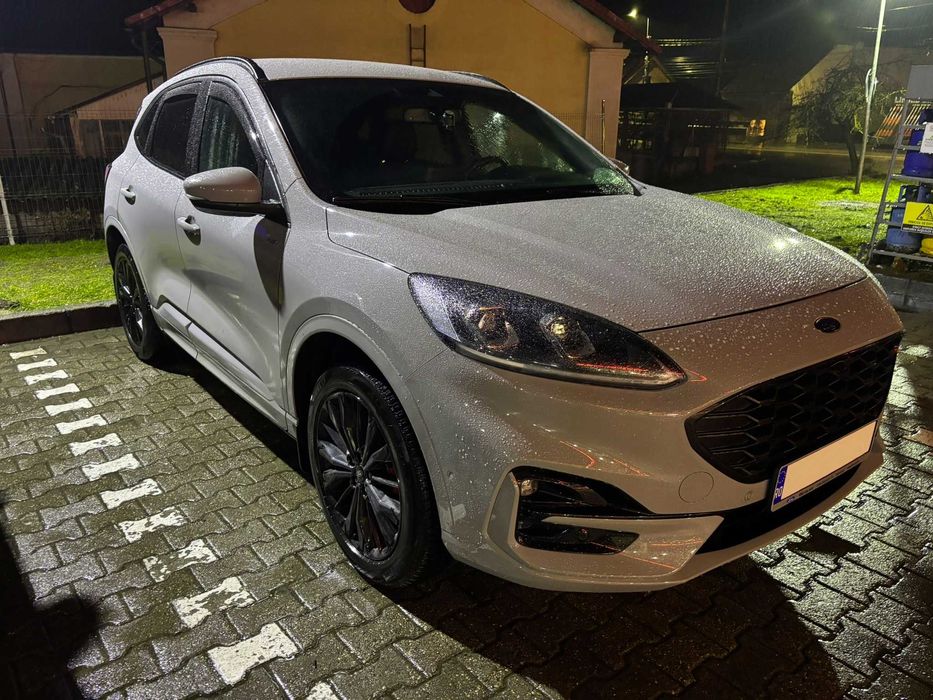Ford Kuga PHEV ST-Line X Graphite Tech