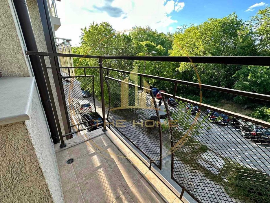 Дава се под наем Двустаен апартамент в Варна, Цветен квартал - 80 кв.м за 614 € - Снимка #9